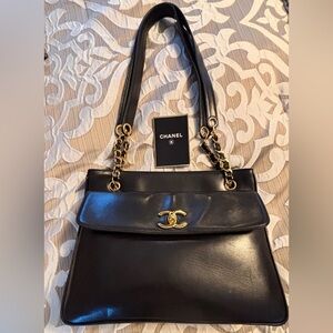 GENUINE CHANEL CC TURNLOCK LAMBSKIN LEATHER HANDBAG